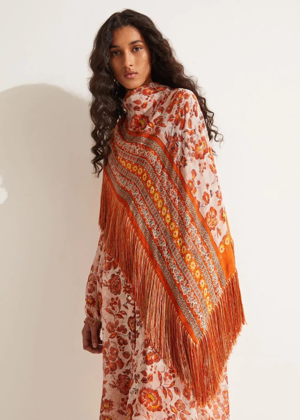 Maxi Carre Flower Ceremony