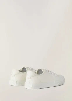 Sneakers Riverhead