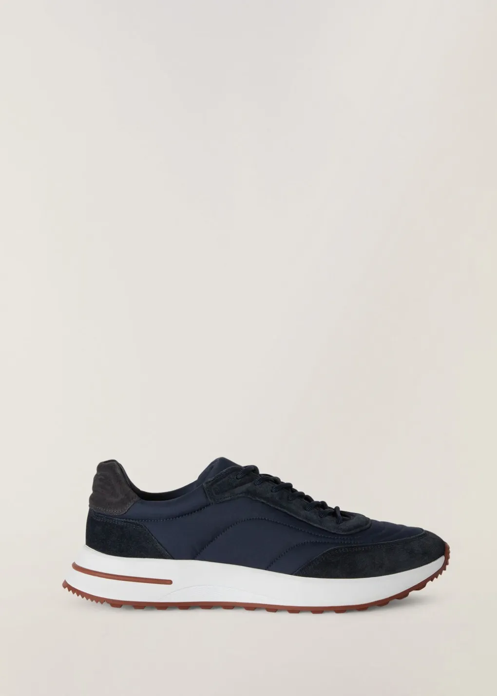 Sneakers Week End Walk