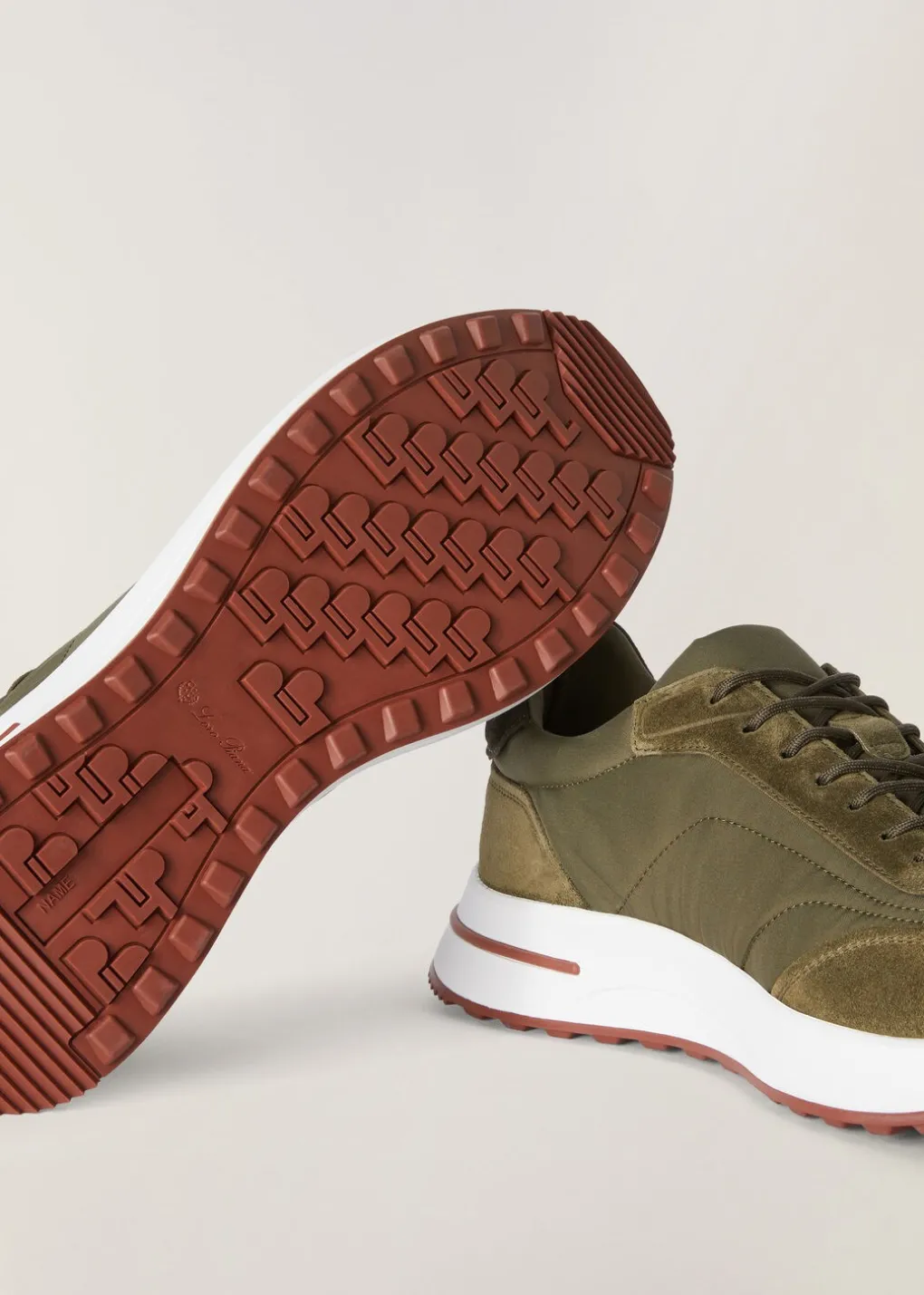 Sneakers Week End Walk