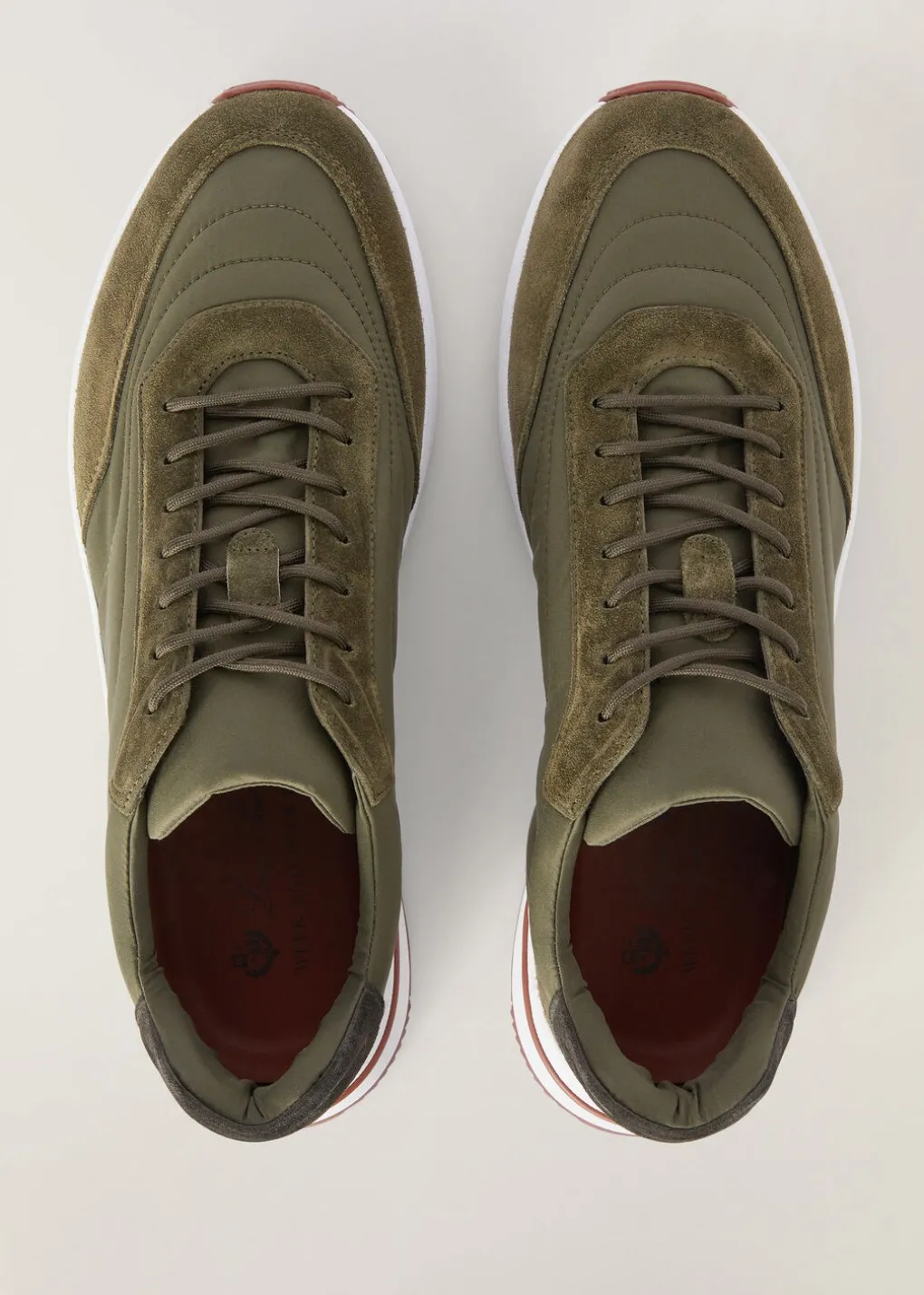 Sneakers Week End Walk