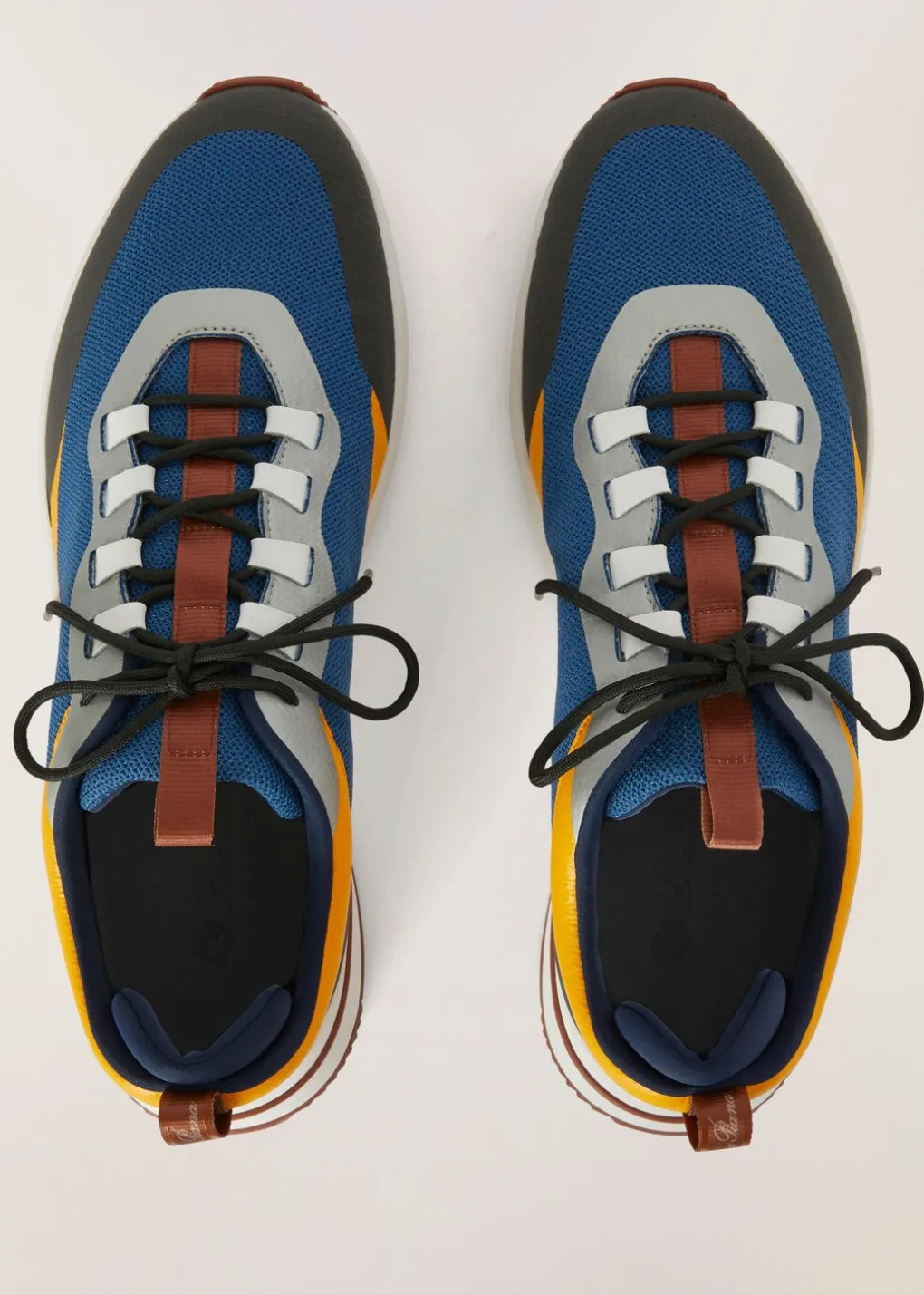 Sneakers Week-End Walk